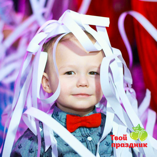 Бумажное шоу «Макарон-шоу» в Калининграде